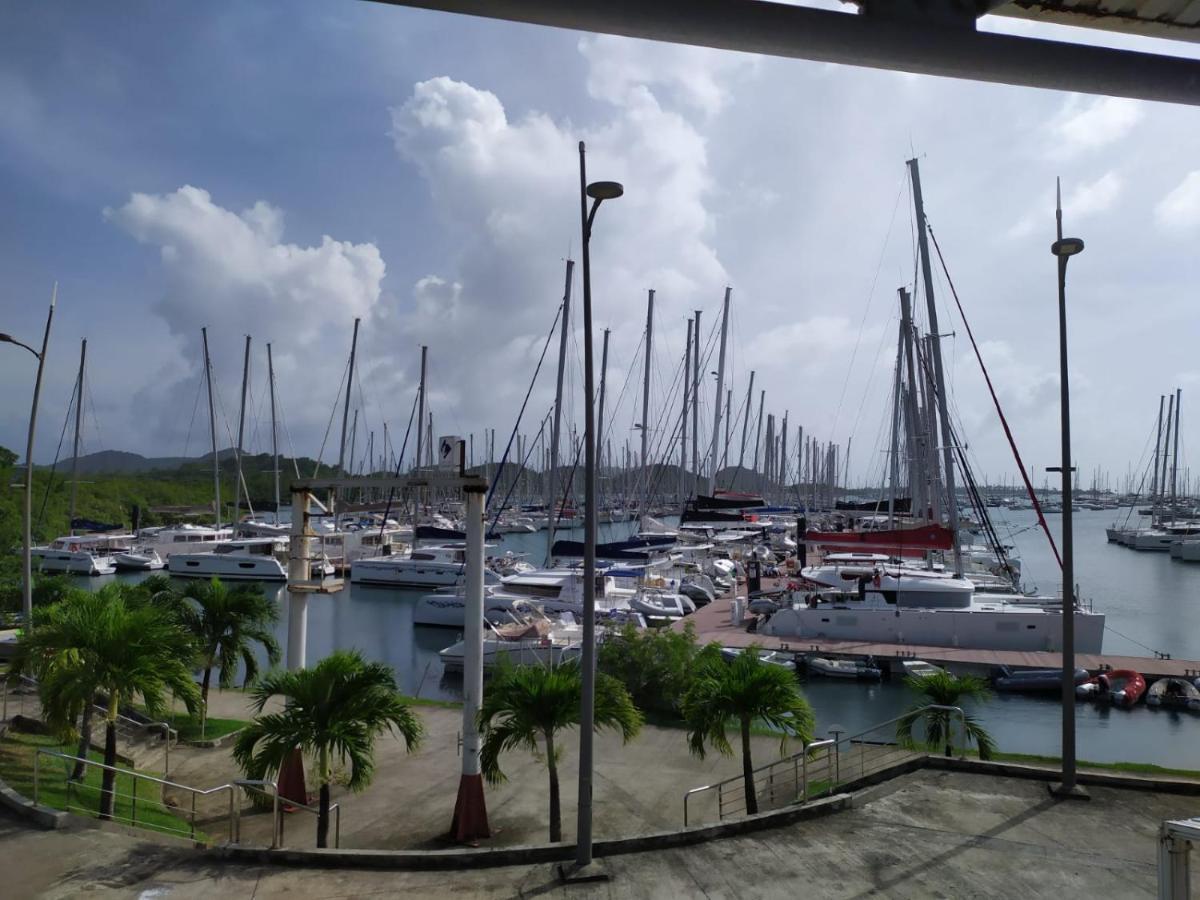Imagine972 Martinique Bateau Hotel A Quai Le Marin 3 Cabines 3 Salles De Bains 6 Pers Maxi Bagian luar foto