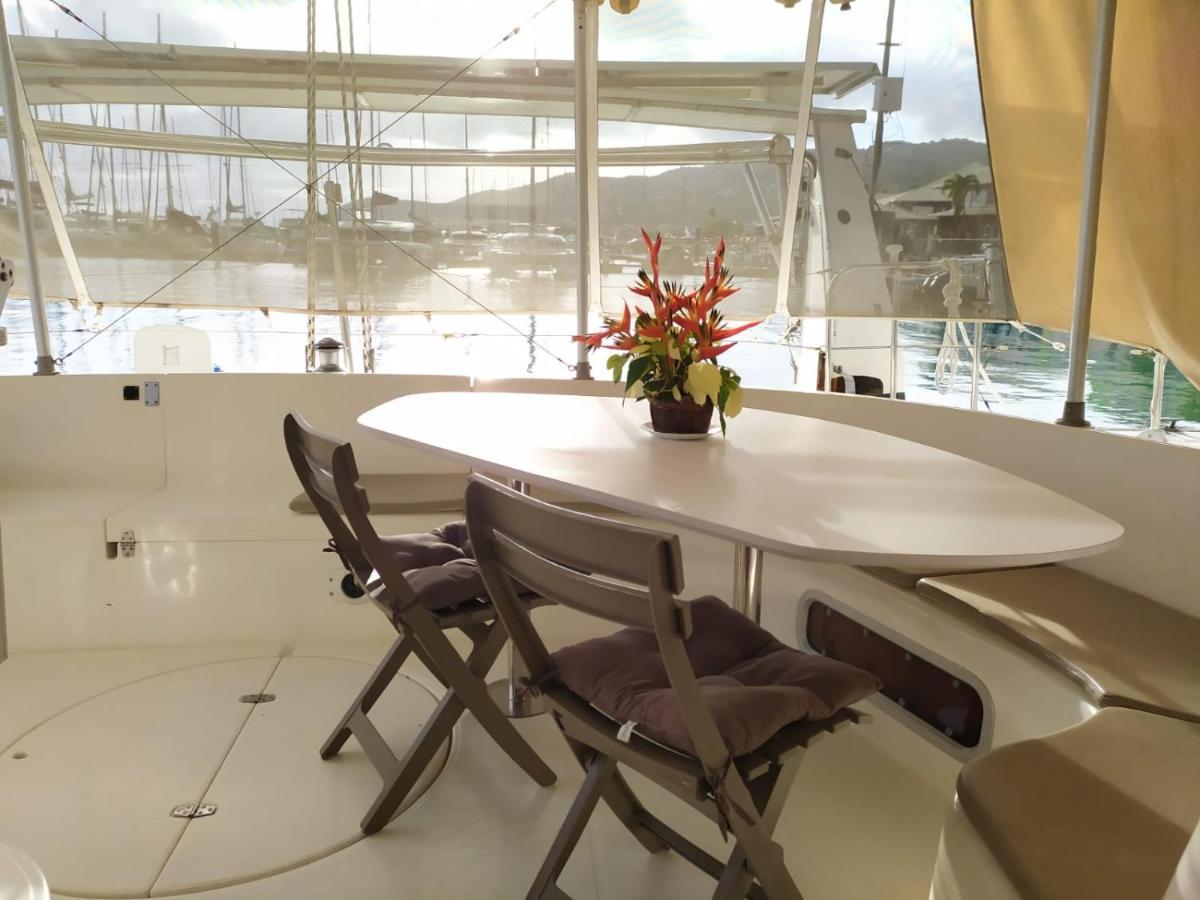 Imagine972 Martinique Bateau Hotel A Quai Le Marin 3 Cabines 3 Salles De Bains 6 Pers Maxi Bagian luar foto