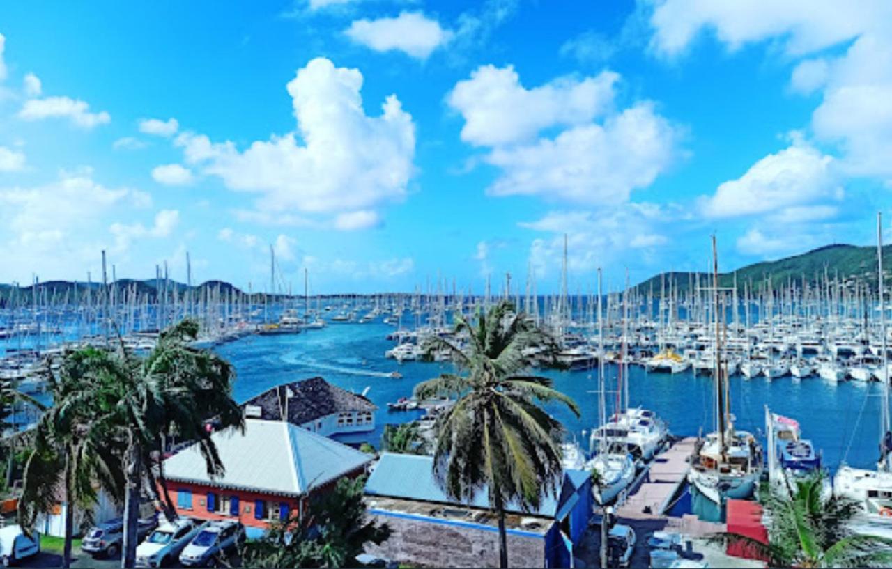 Imagine972 Martinique Bateau Hotel A Quai Le Marin 3 Cabines 3 Salles De Bains 6 Pers Maxi Bagian luar foto